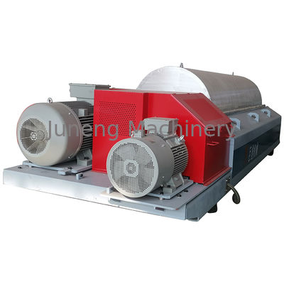 Buy High Capacity 501-1000l/h 3200 RPM Easy To Operate Stainless Steel Decanter Centrifuge for Aging Oil Treatment online manufacture